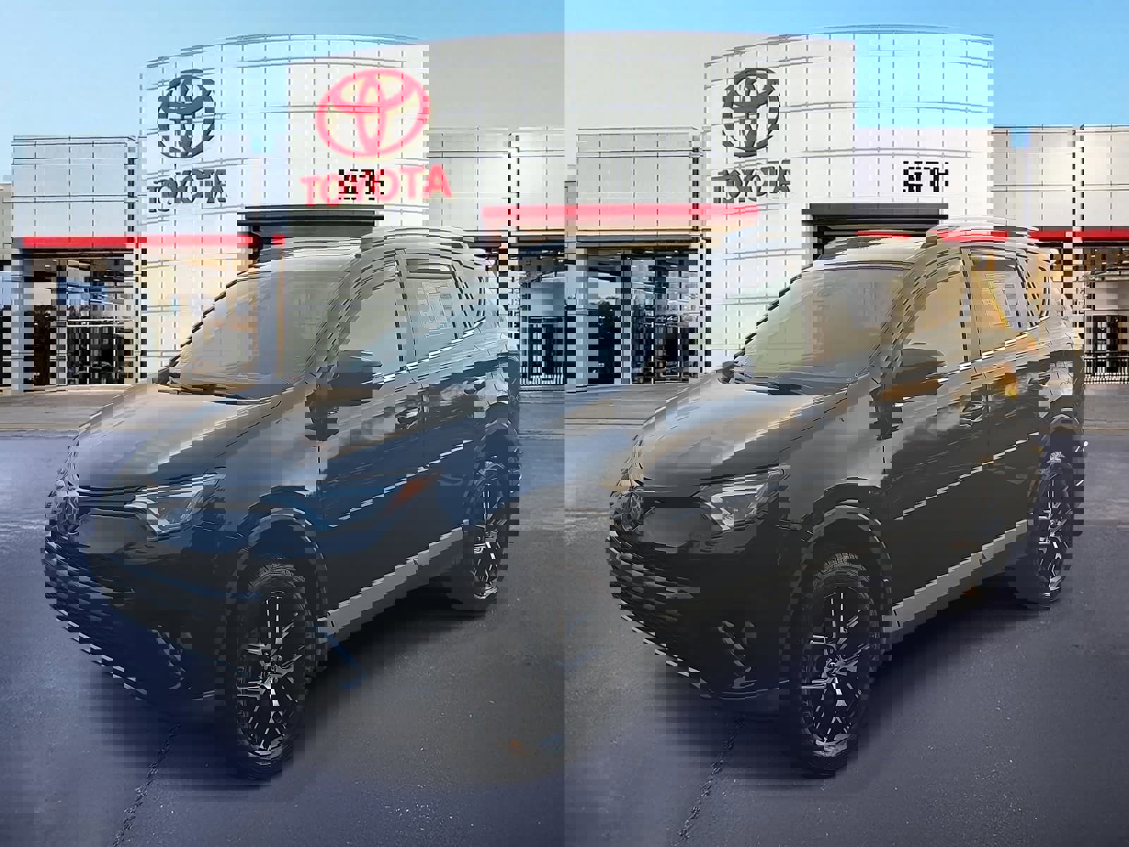 Used 2017 Toyota RAV4 SE w/ Power Special Value Package