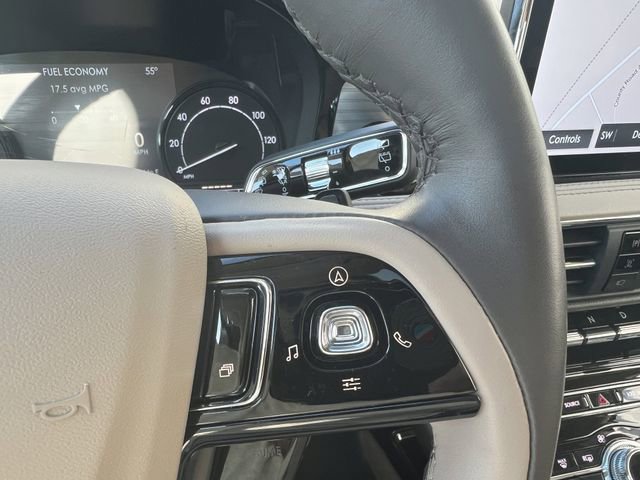 Used 2022 Lincoln Corsair AWD w/ Premium Package image 26