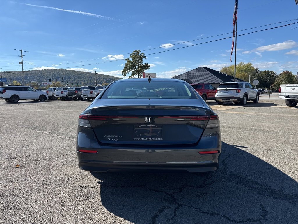 Used 2023 Honda Accord EX image 6