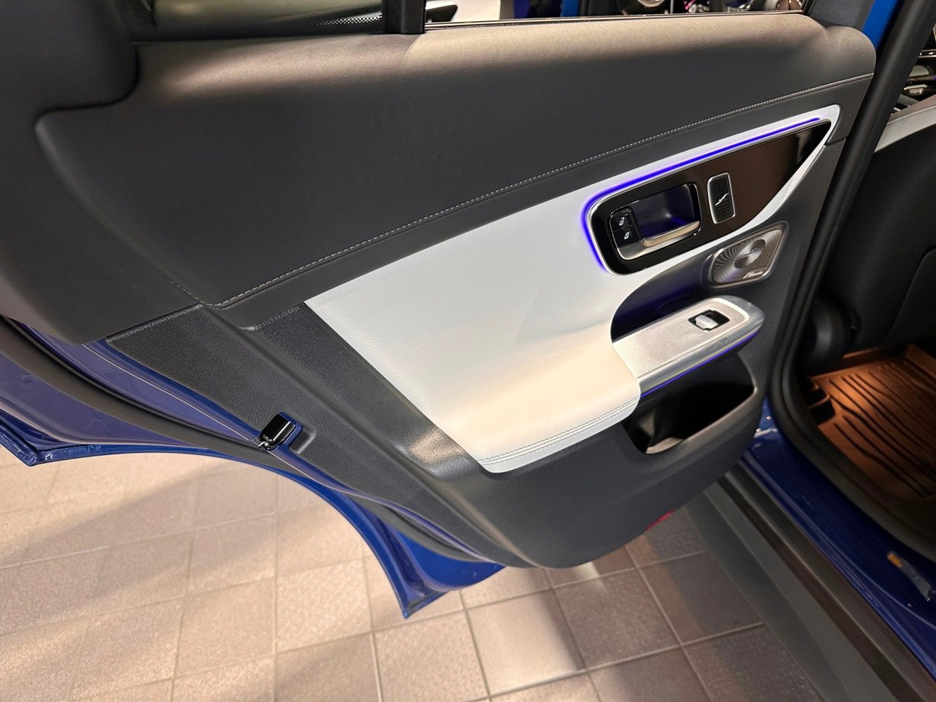Certified 2023 Mercedes-Benz GLC 300 4MATIC image 27