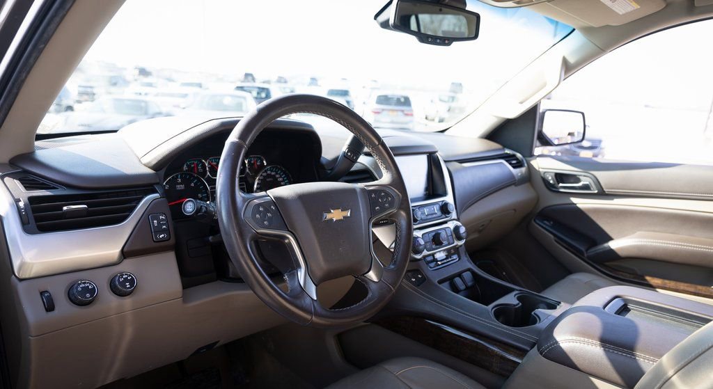 Used 2016 Chevrolet Tahoe LT image 2