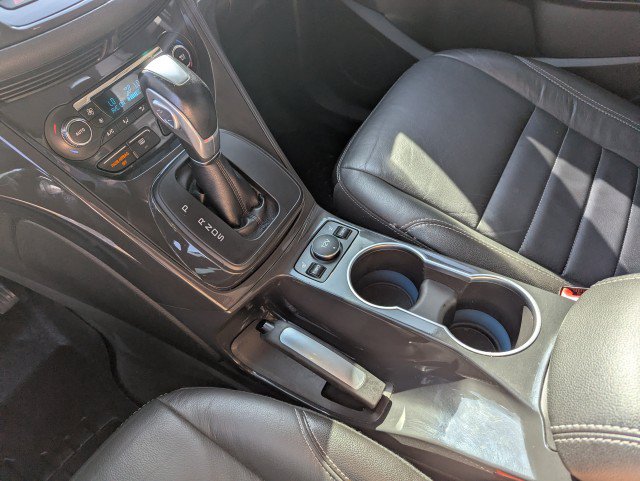 Used 2015 Ford Escape Titanium w/ Equipment Group 301A AWD/4WD image 22