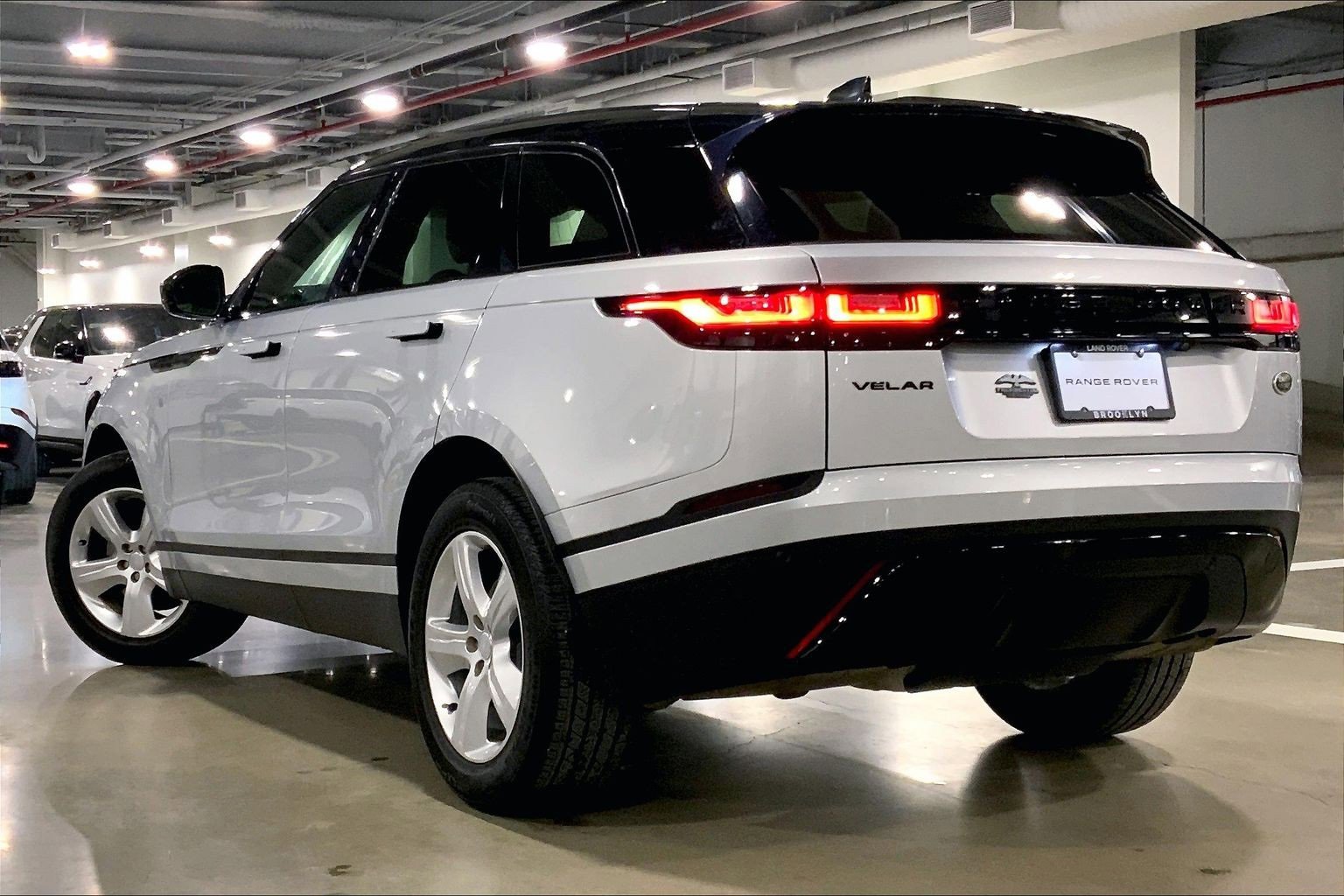 Used 2023 Land Rover Range Rover Velar S image 11