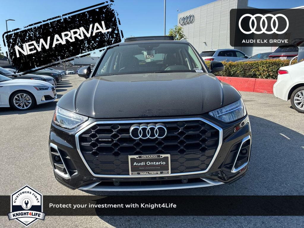 Used 2022 Audi Q5 2.0T Premium w/ Convenience Package image 2