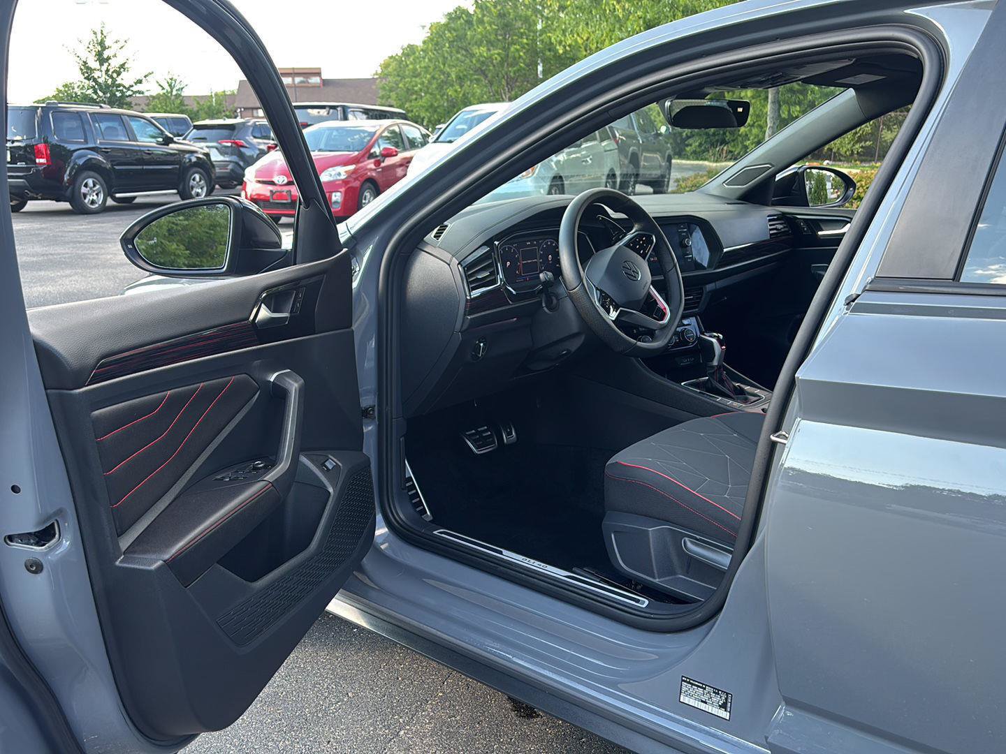 Used 2024 Volkswagen Jetta GLI 40th Anniversary Edition FWD image 2