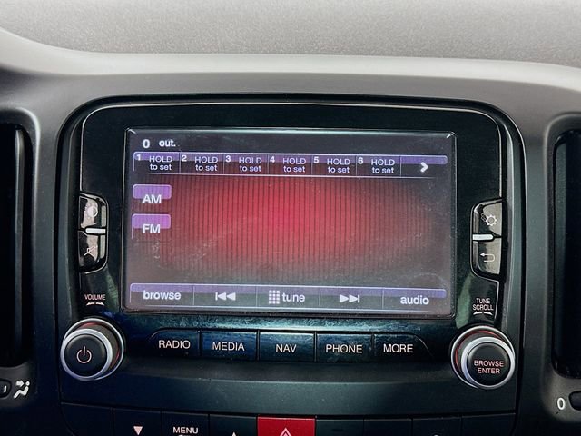 Used 2014 FIAT 500L Trekking image 14