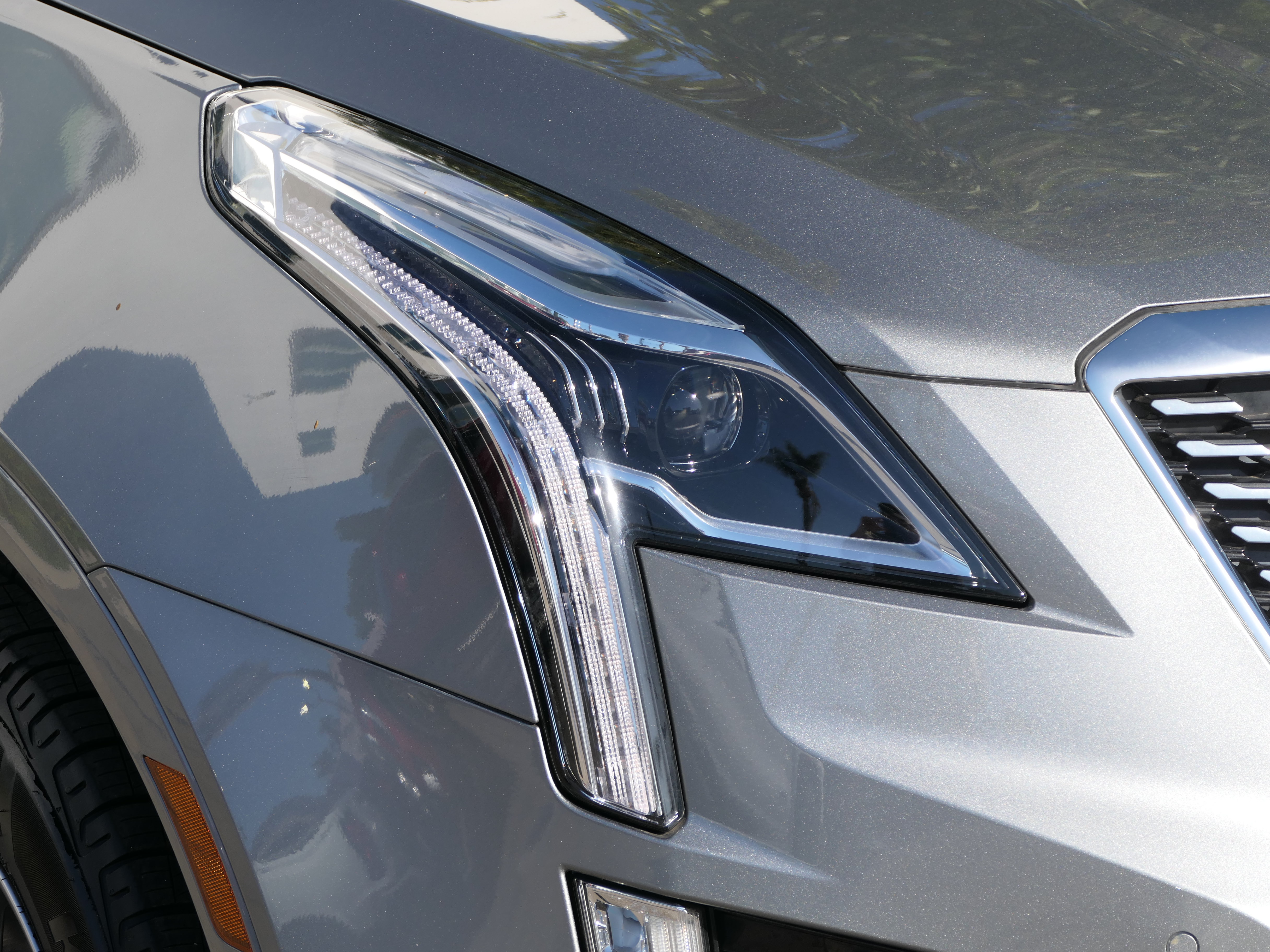 Certified 2023 Cadillac XT5 Premium Luxury FWD image 9