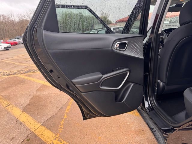 Used 2025 Kia Soul LX image 19