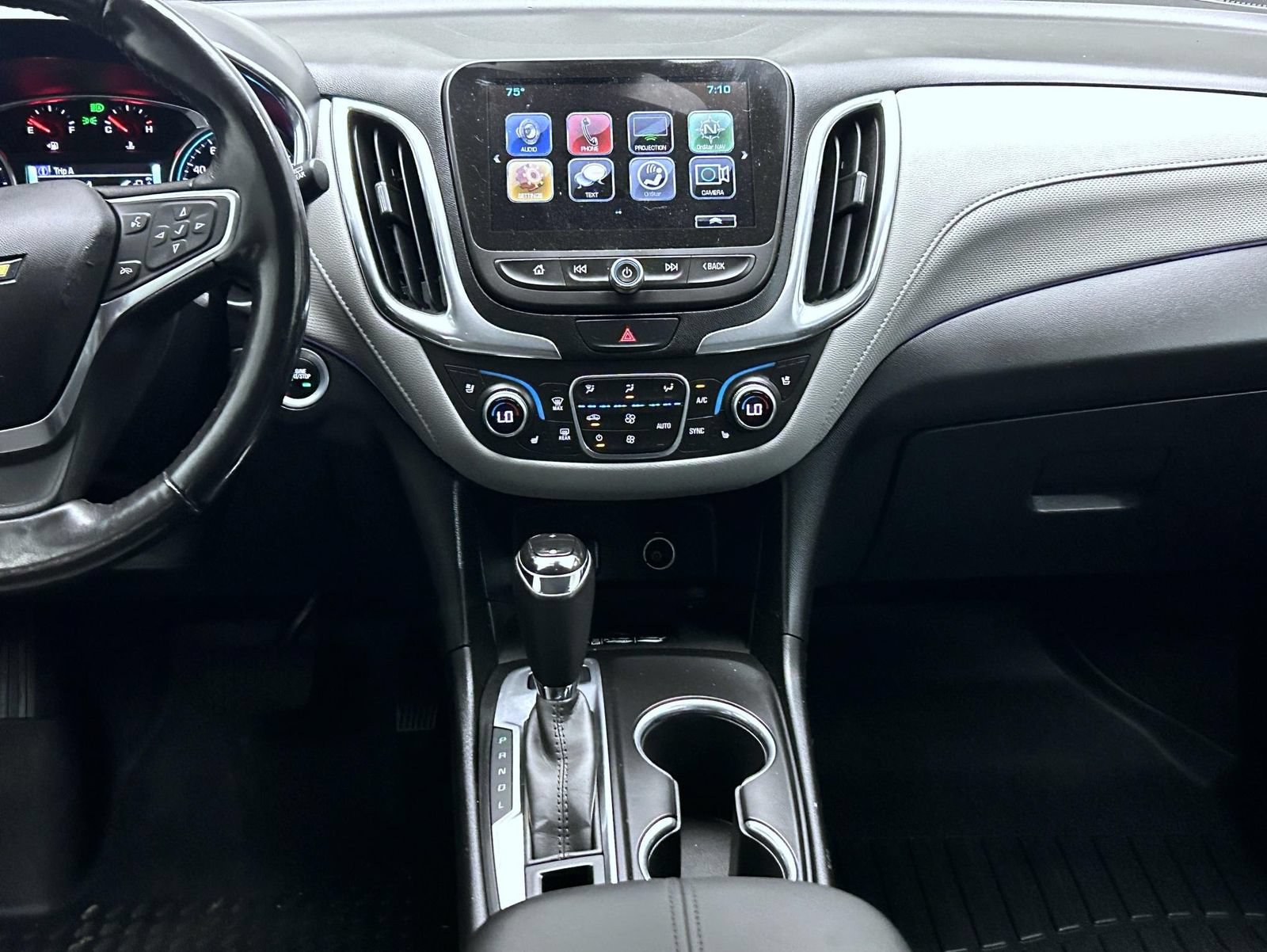 Used 2018 Chevrolet Equinox Premier AWD/4WD image 13