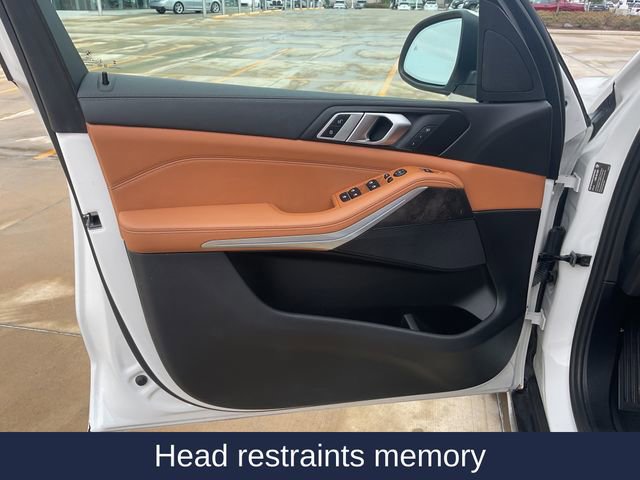 Used 2024 BMW X5 sDrive40i w/ Parking Assistance Package image 15