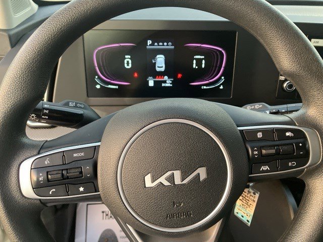Used 2024 Kia Sportage LX image 14