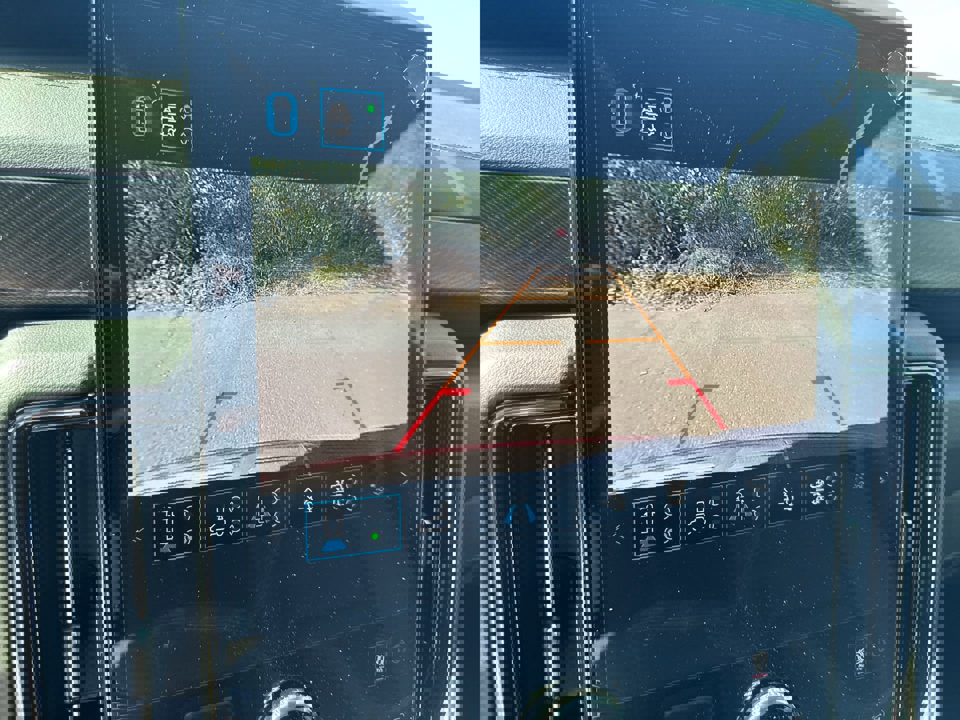 New 2026 GMC Yukon AT4 w/ AT4 Premium Plus Package image 24