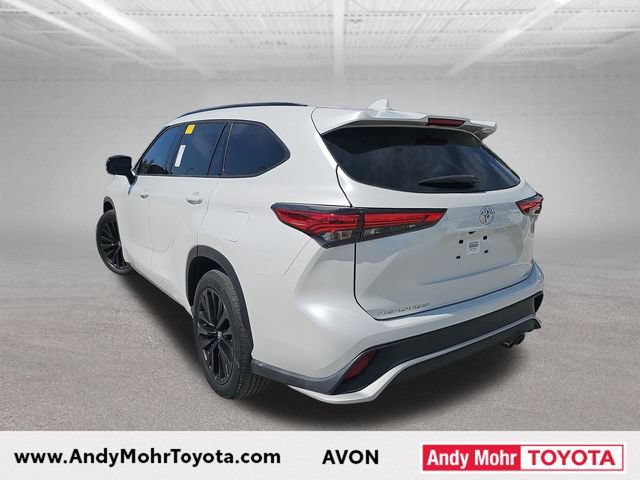 Used 2023 Toyota Highlander XSE FWD image 5