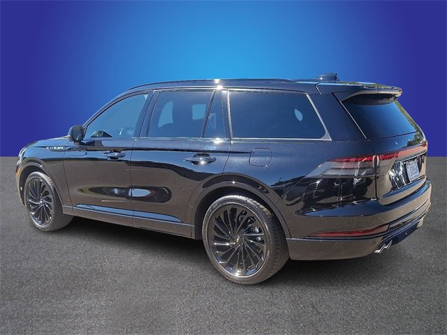 Used 2025 Lincoln Aviator Reserve w/ Jet Appearance Package image 6