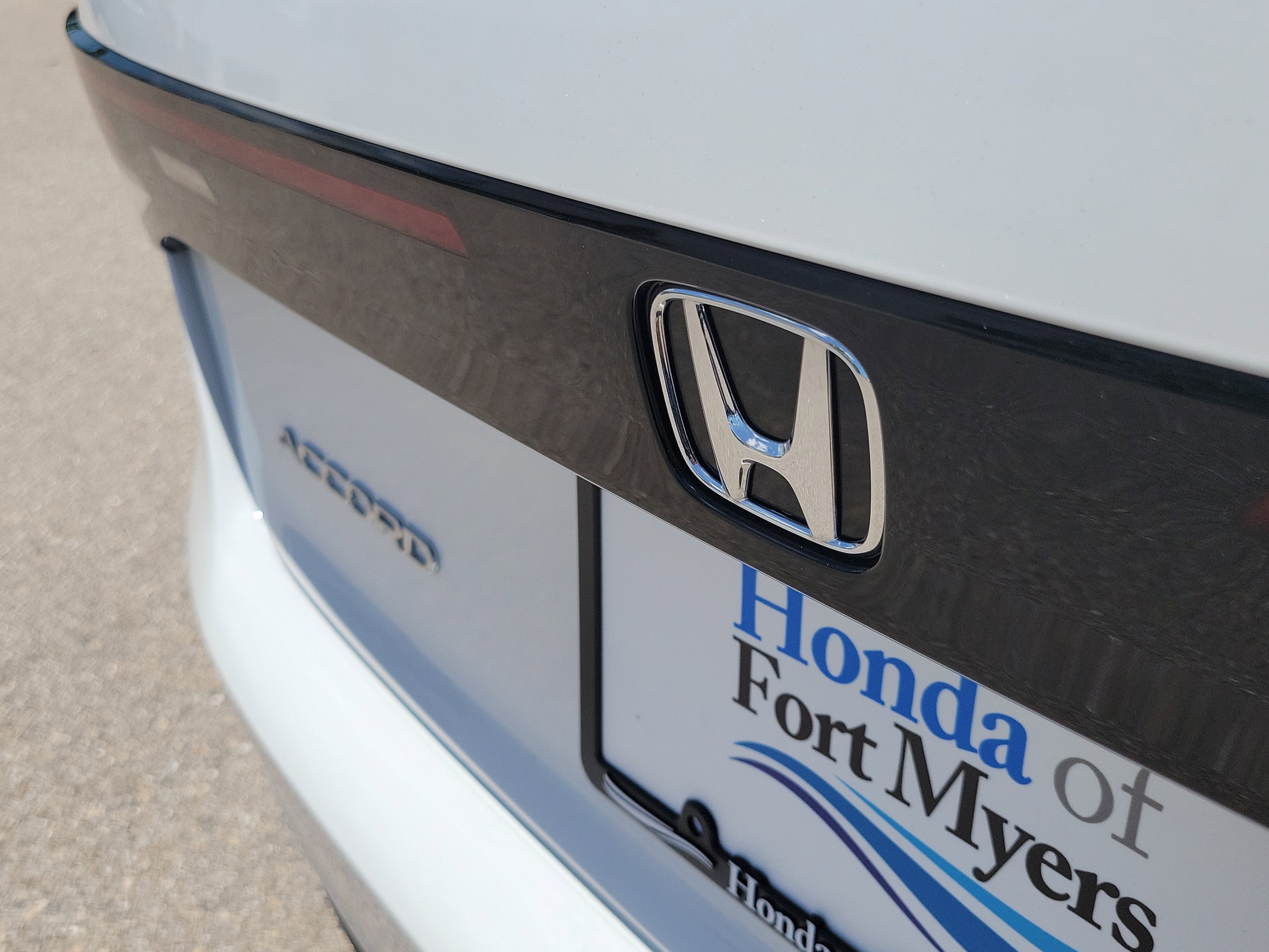 Used 2025 Honda Accord LX image 7