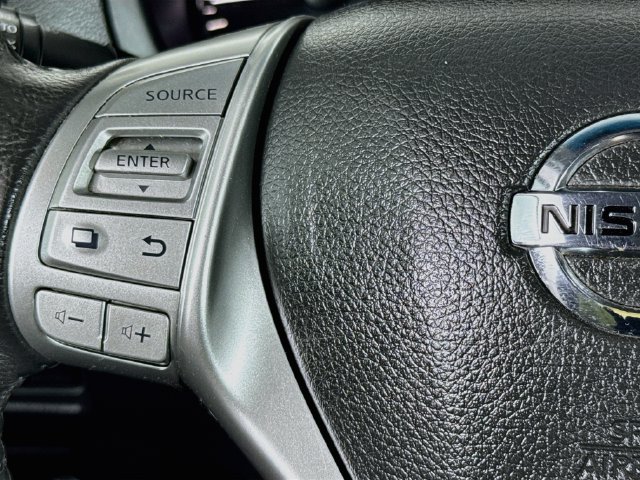 Used 2017 Nissan Altima 2.5 SL FWD image 11