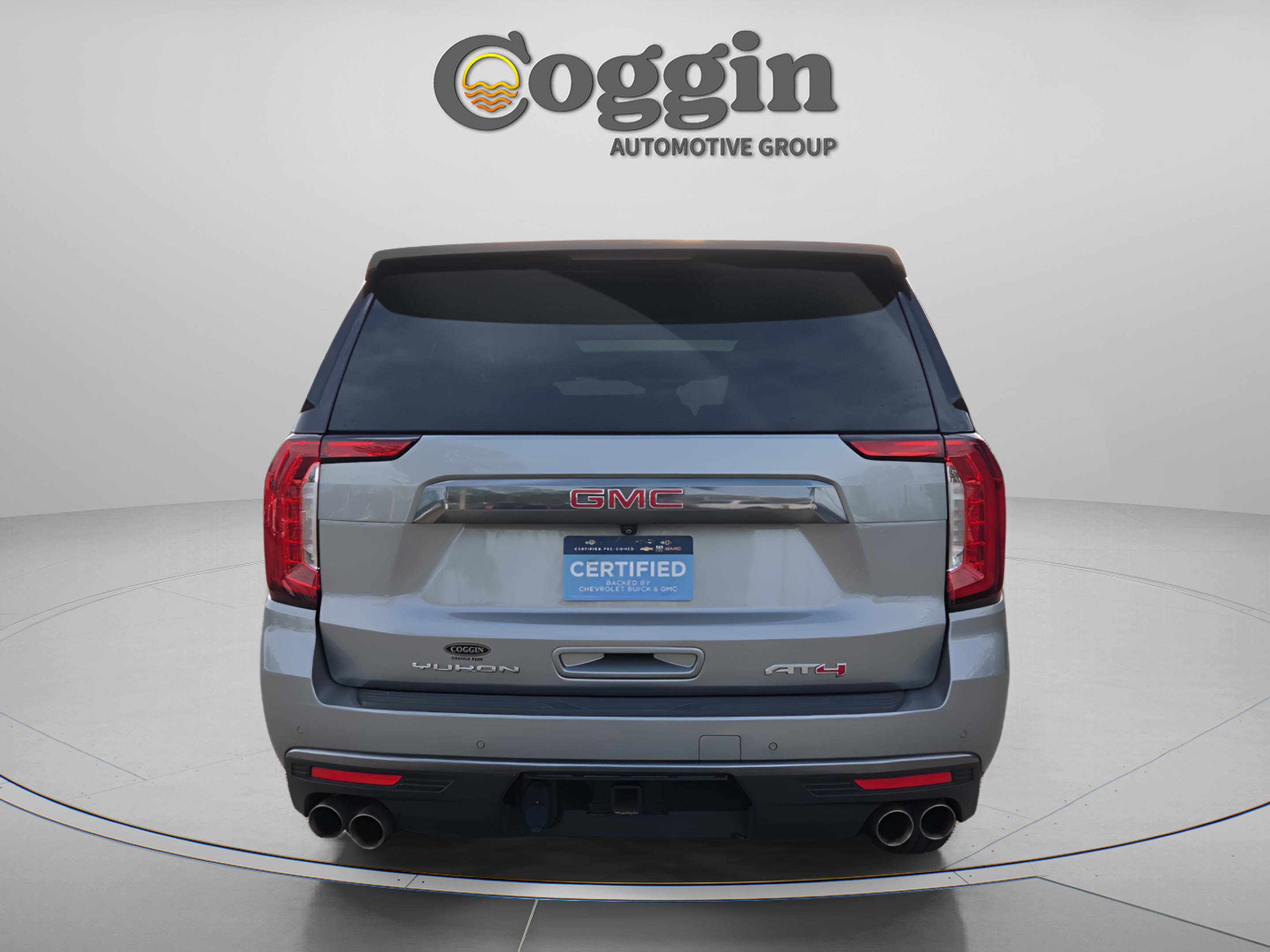 Used 2023 GMC Yukon XL AT4 w/ AT4 Premium Plus Package AWD/4WD image 4