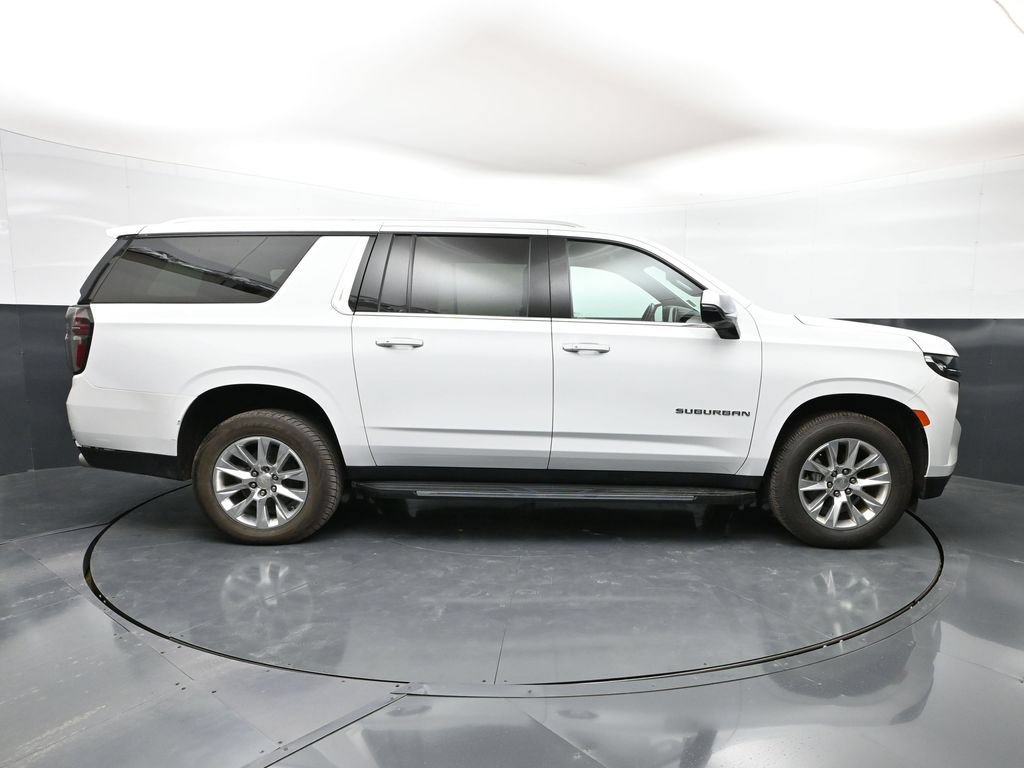 Used 2023 Chevrolet Suburban Premier AWD/4WD image 40