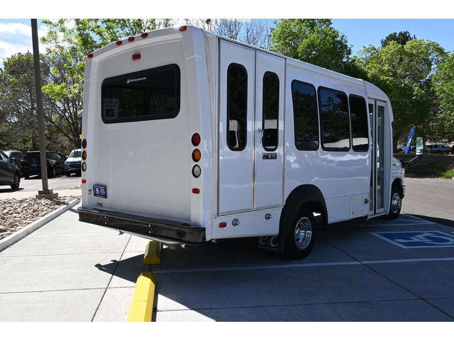 Used 2012 Ford E-350 and Econoline 350 Super Duty w/ Shuttle Bus Prep Pkg RWD image 6