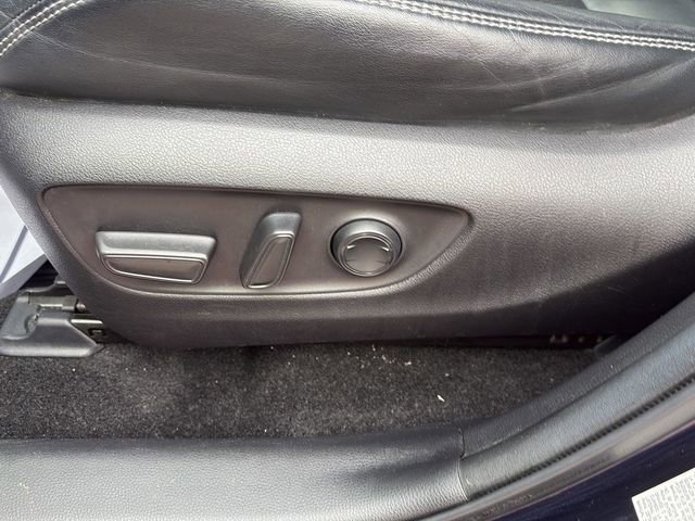 Used 2019 Toyota RAV4 Limited w/ Cold Weather Package image 7