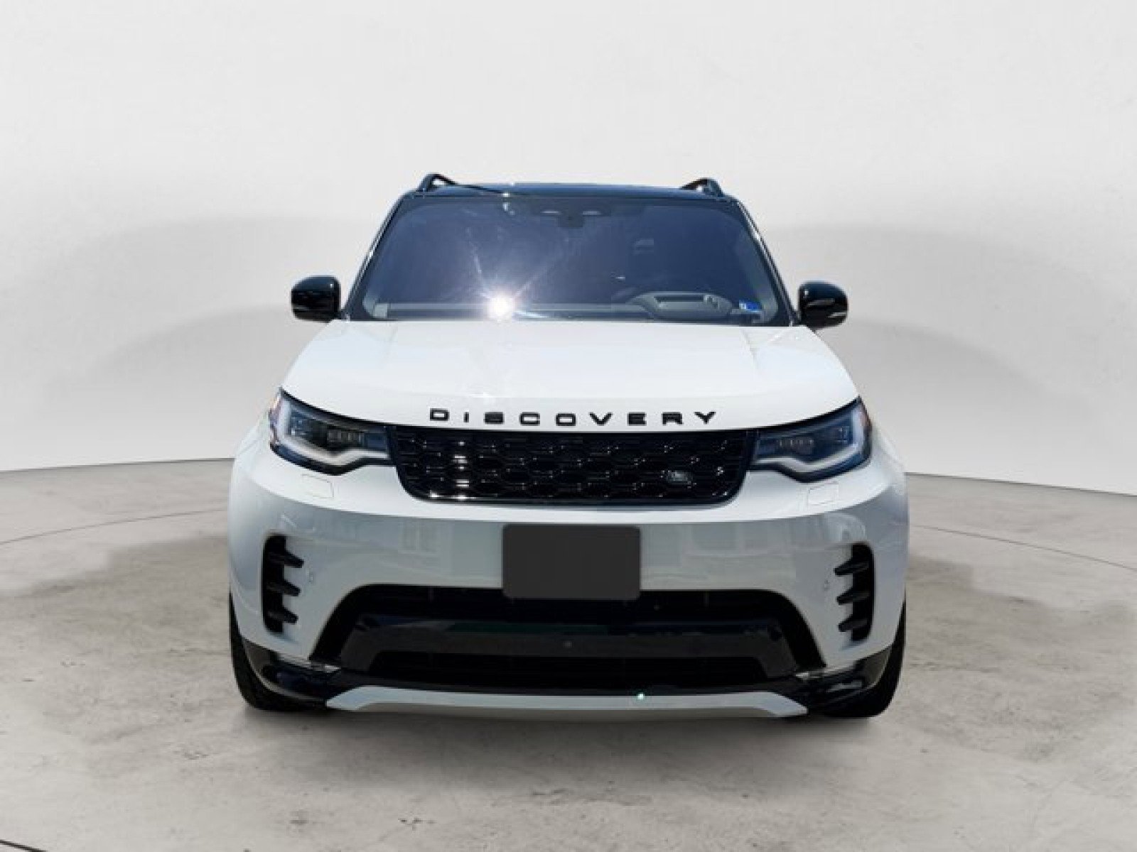 Certified 2022 Land Rover Discovery HSE R-Dynamic AWD/4WD image 8