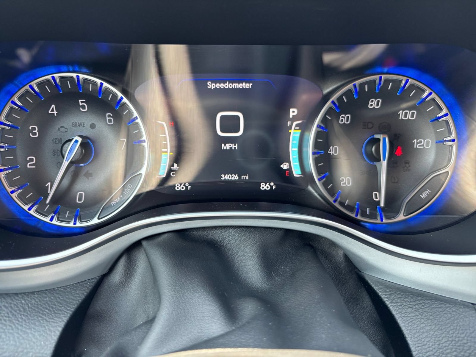 Used 2025 Chrysler Pacifica Limited FWD image 43