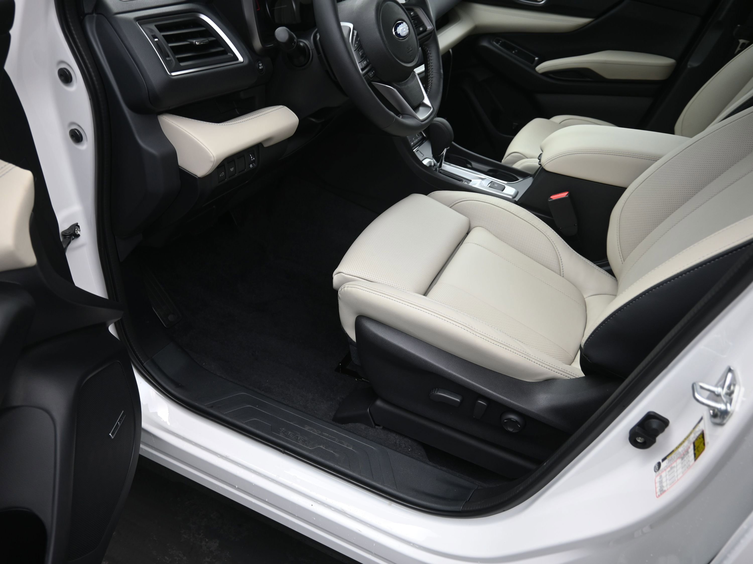 Certified 2025 Subaru Ascent Limited image 12