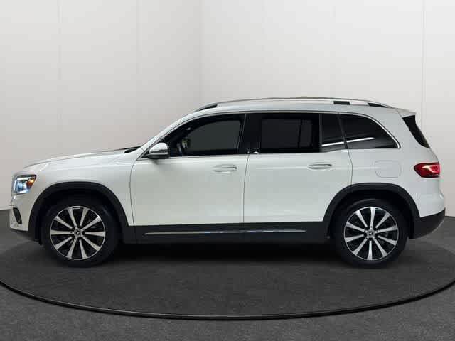 Used 2022 Mercedes-Benz GLB 250 4MATIC image 3