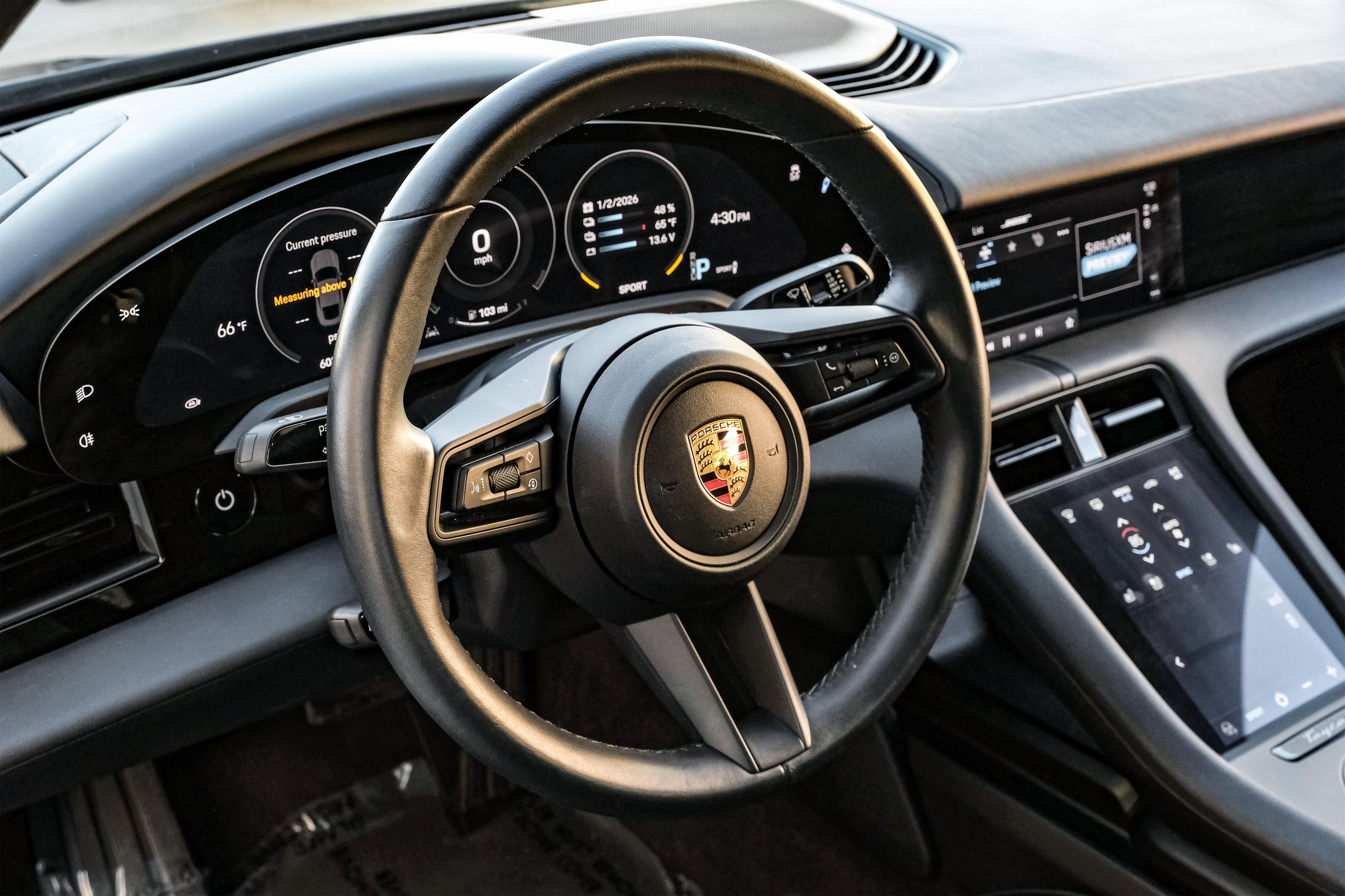 Used 2021 Porsche Taycan image 14