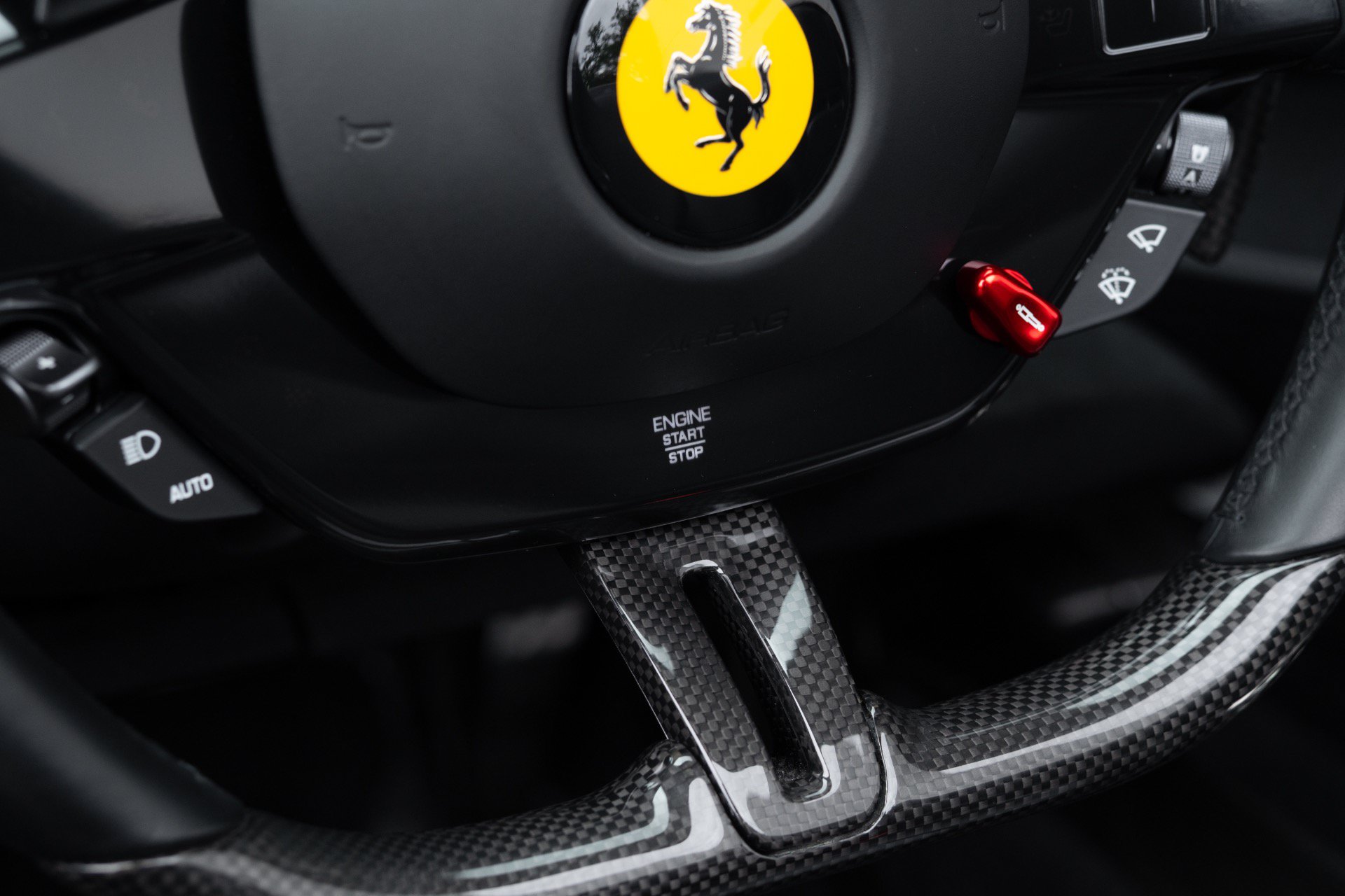 Used 2022 Ferrari SF90 Spider AWD/4WD image 54