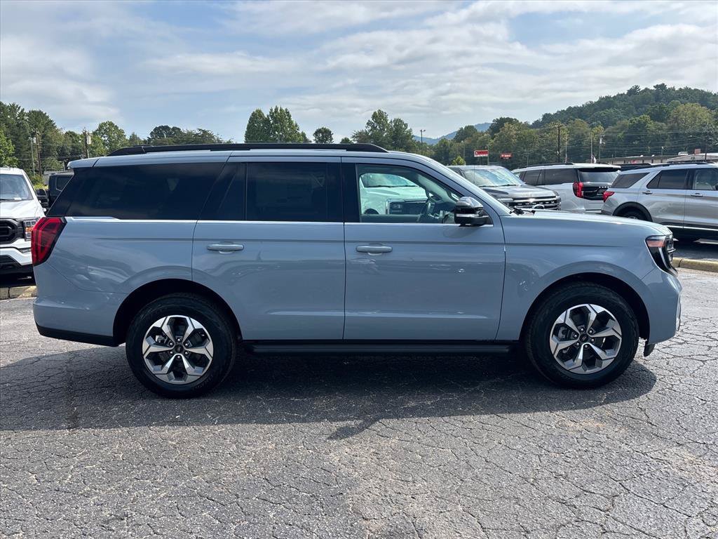 New 2027 Ford Expedition Active AWD/4WD image 9