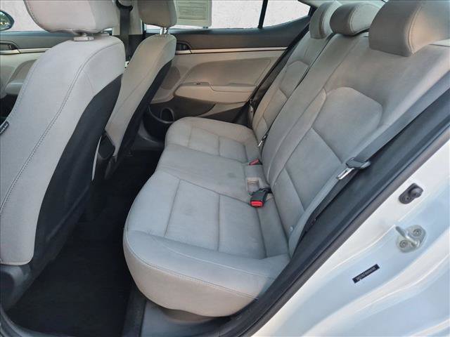 Used 2017 Hyundai Elantra SE FWD image 16