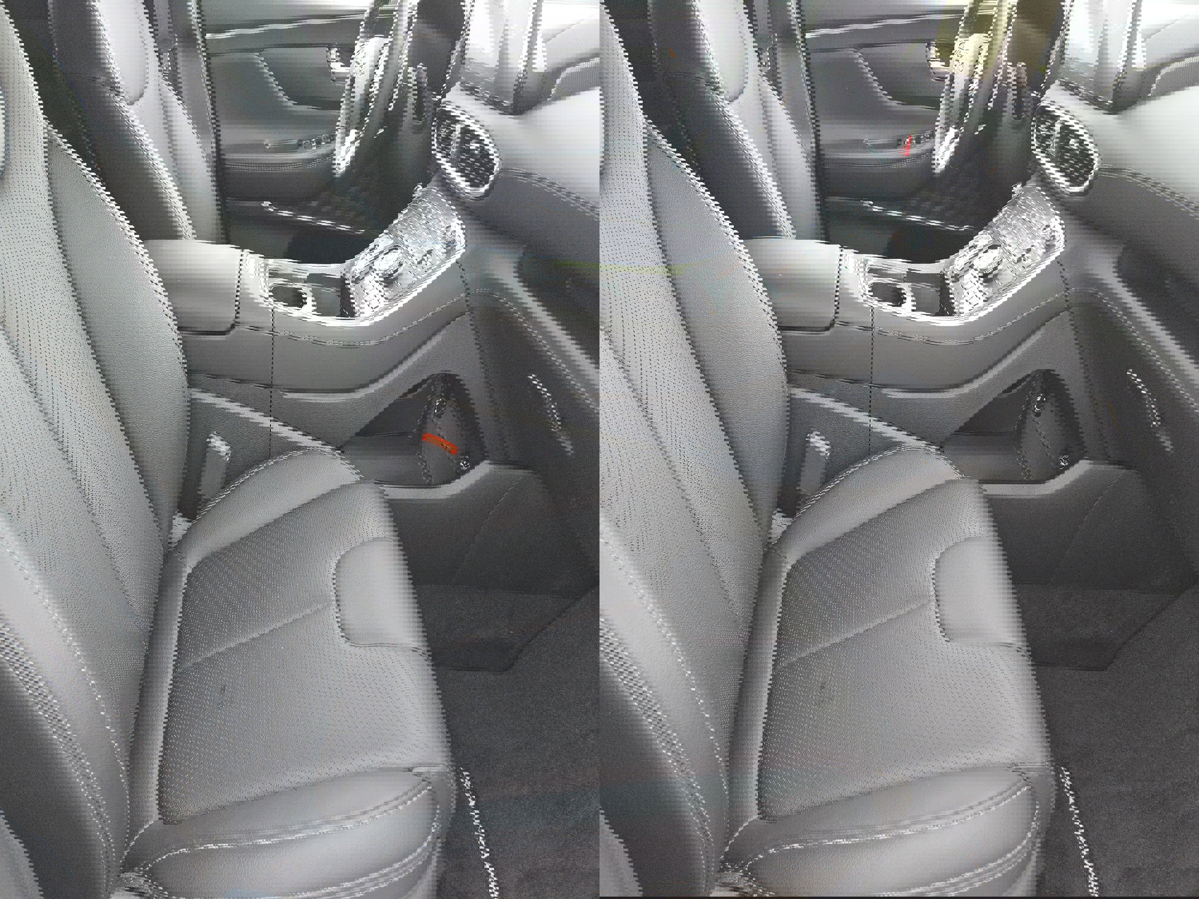 Used 2023 Hyundai Santa Fe SEL w/ Premium Package image 15