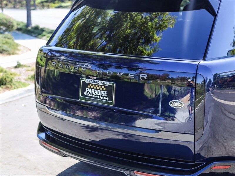 Used 2023 Land Rover Range Rover Autobiography AWD/4WD image 14