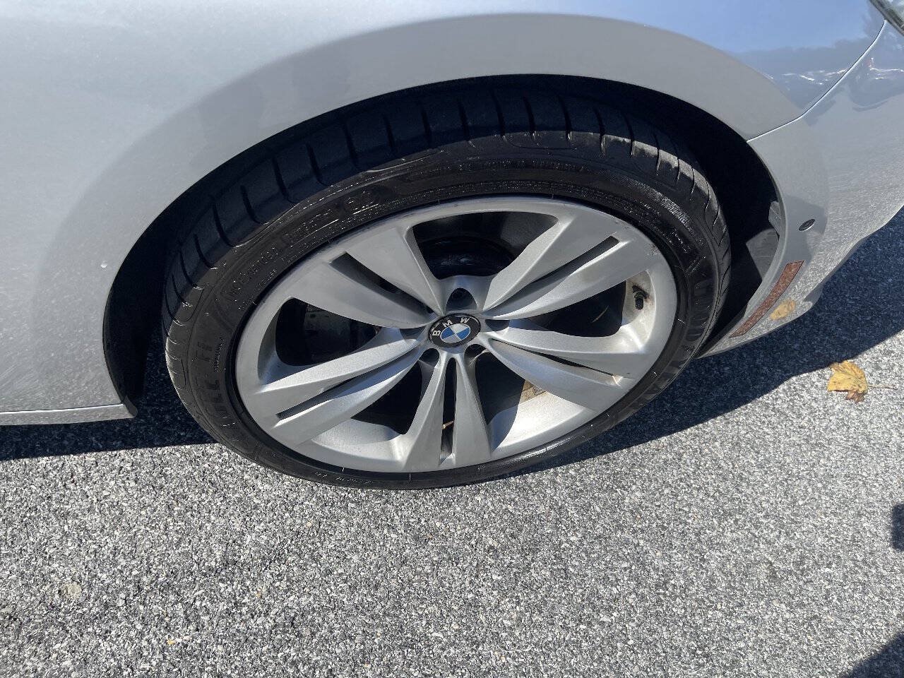 Used 2012 BMW 550i Gran Turismo xDrive AWD/4WD image 28