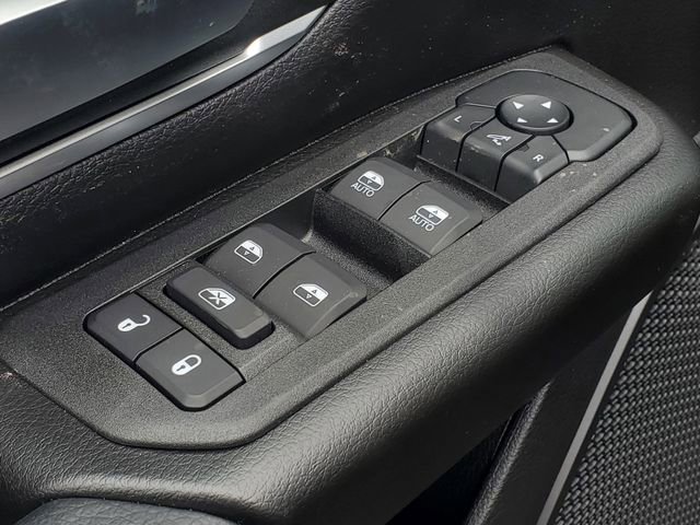 New 2026 RAM 1500 4x4 Crew Cab image 14