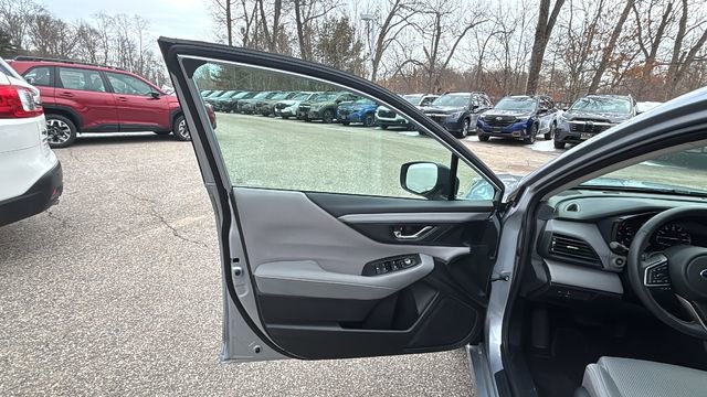 Used 2025 Subaru Legacy Premium AWD/4WD image 16