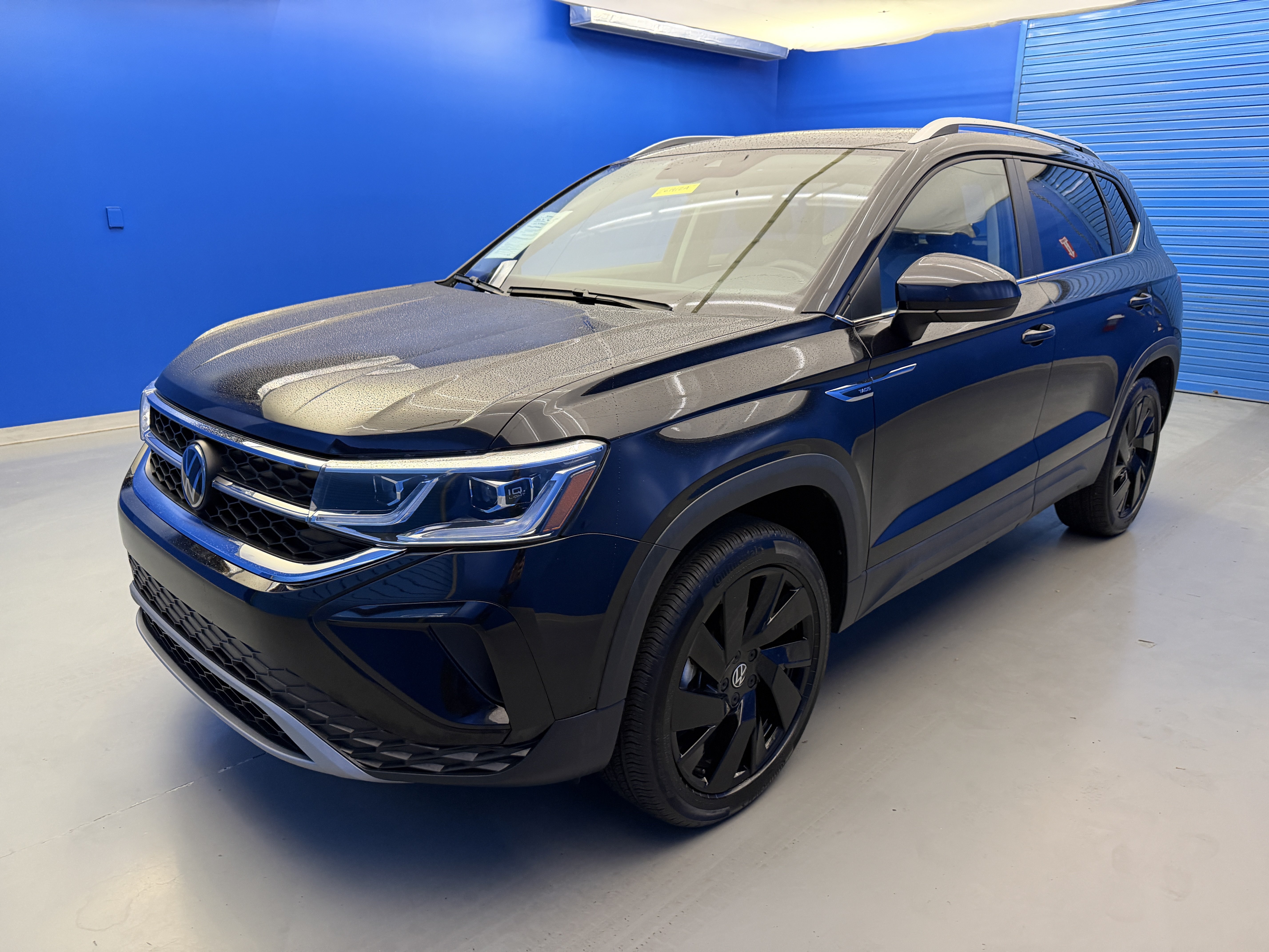 Used 2024 Volkswagen Taos SEL AWD/4WD image 4