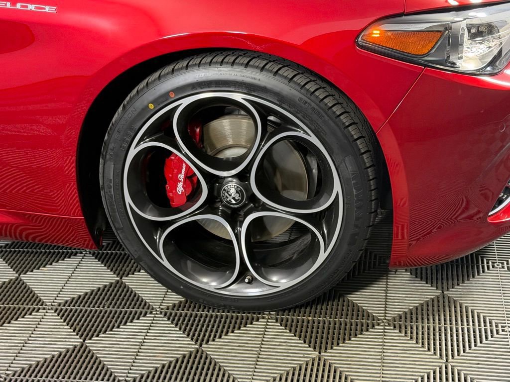 Used 2023 Alfa Romeo Giulia Veloce image 13
