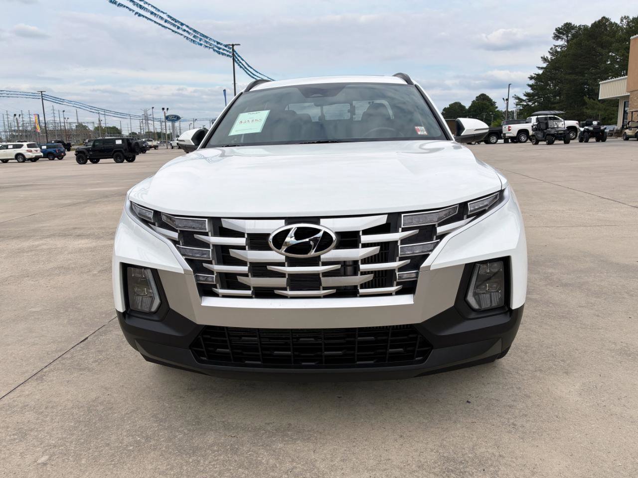 Used 2022 Hyundai Santa Cruz SEL Premium AWD/4WD image 2
