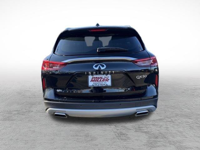 Used 2019 INFINITI QX50 Essential w/ Premium Audio Package image 5