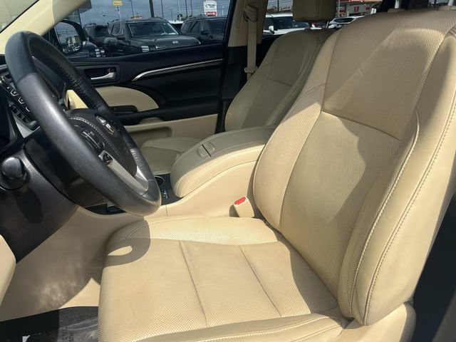 Used 2015 Toyota Highlander Limited Platinum AWD/4WD image 27