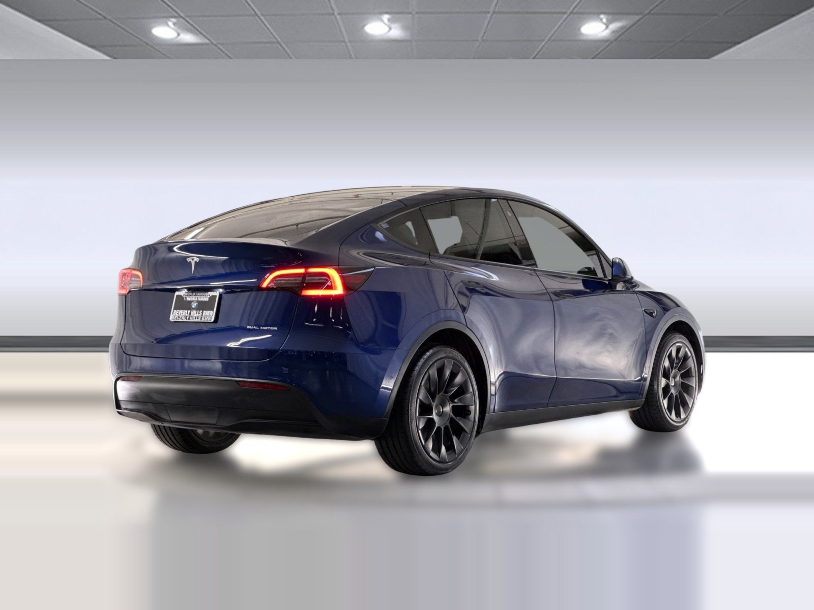Used 2021 Tesla Model Y Long Range AWD/4WD image 8