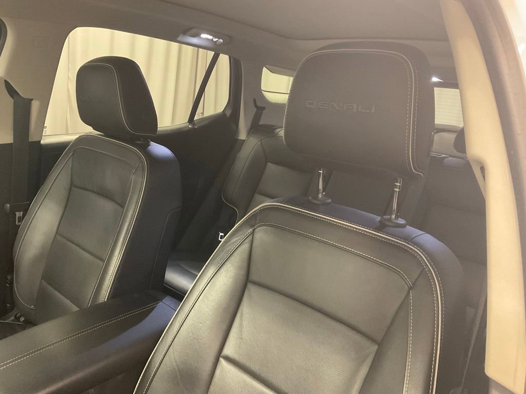 Used 2020 GMC Terrain Denali w/ GMC Pro Grade Package AWD/4WD image 15