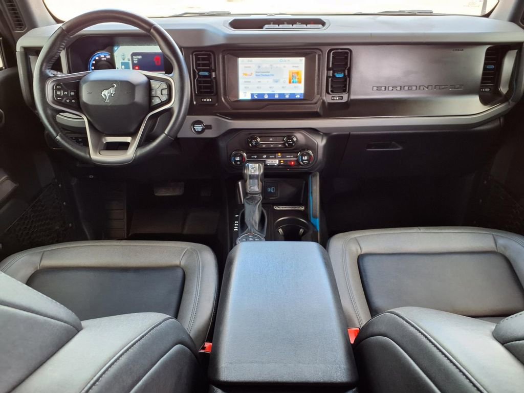 Used 2021 Ford Bronco Black Diamond image 18