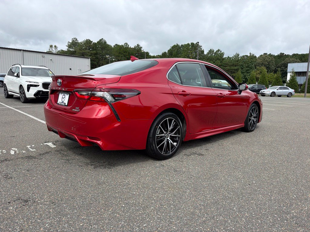 Used 2023 Toyota Camry SE w/ Audio Upgrade Package FWD image 5