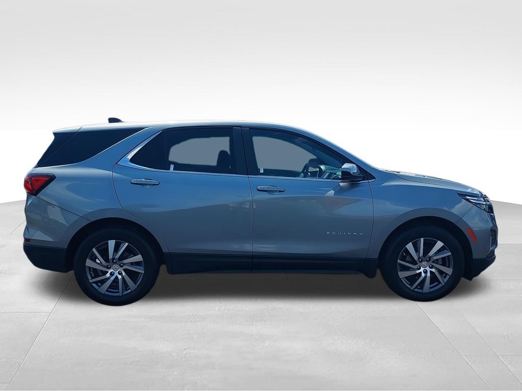 Used 2024 Chevrolet Equinox LT FWD image 9