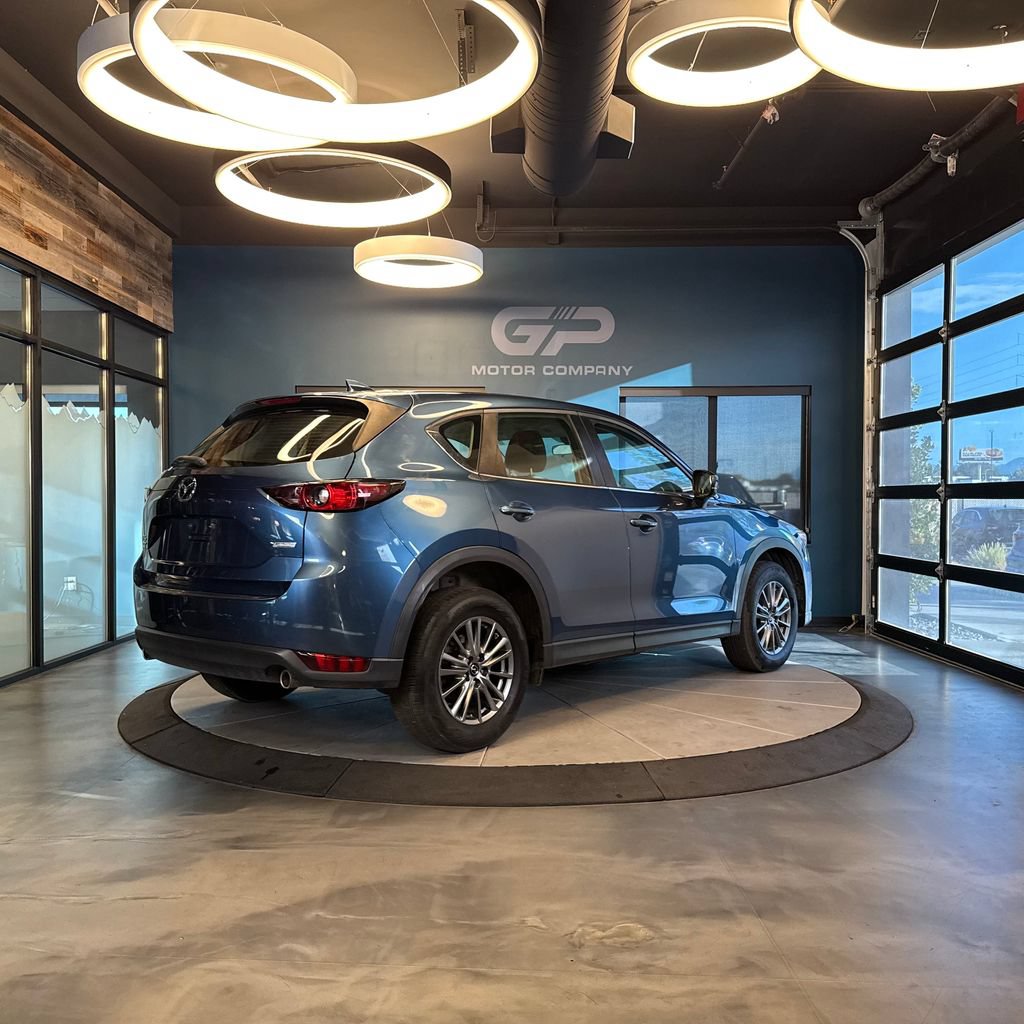Used 2017 MAZDA CX-5 Sport AWD/4WD image 3