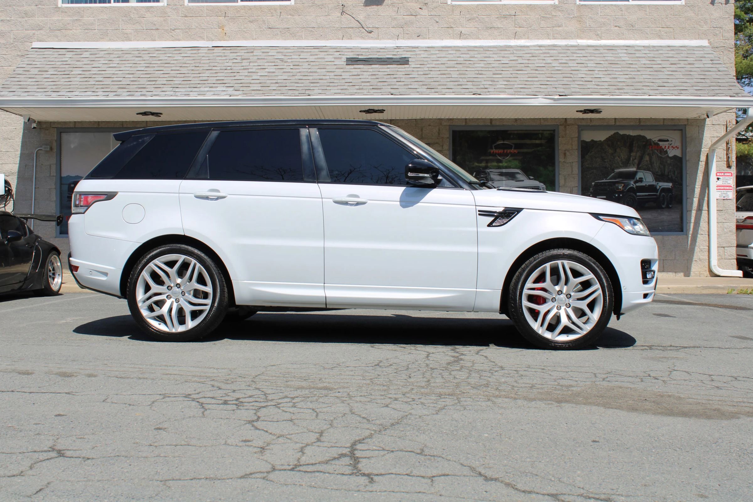 Used 2015 Land Rover Range Rover Sport Autobiography image 25