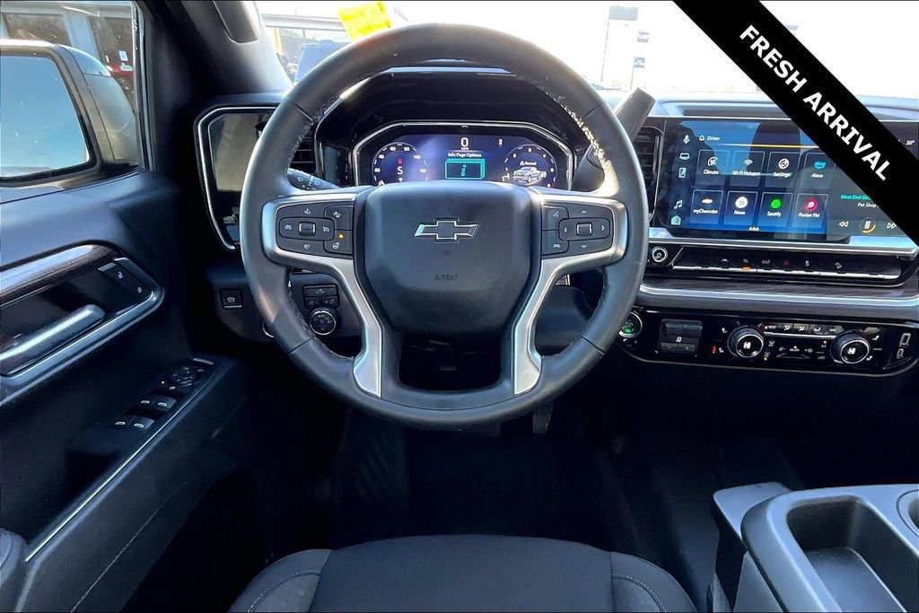 Used 2025 Chevrolet Silverado 1500 RST image 9